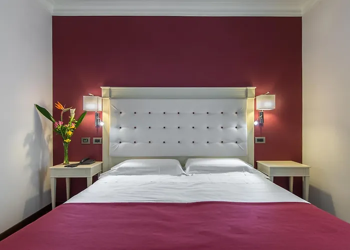 מלון Trilussa Palace Congress & 4*