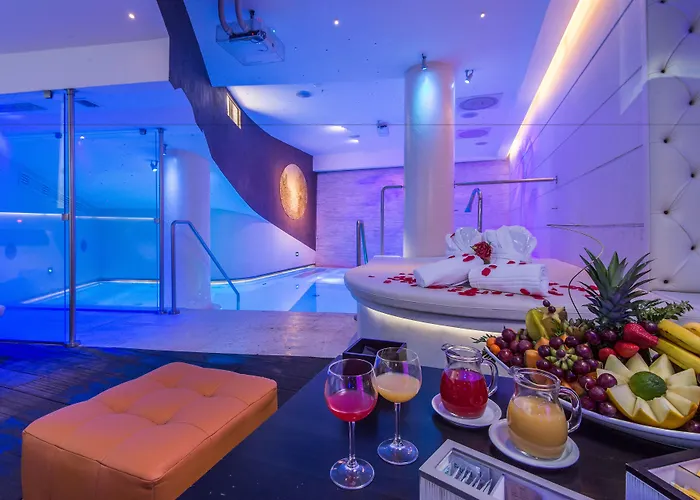 Trilussa Palace Congress & מלון 4*